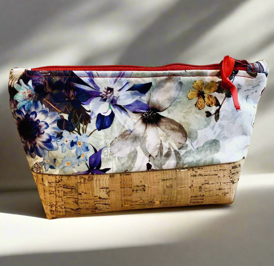 Zipper Pouch with Cork Class
