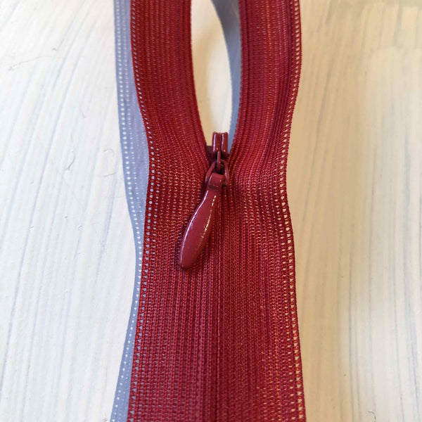 Zippers / Invisible
