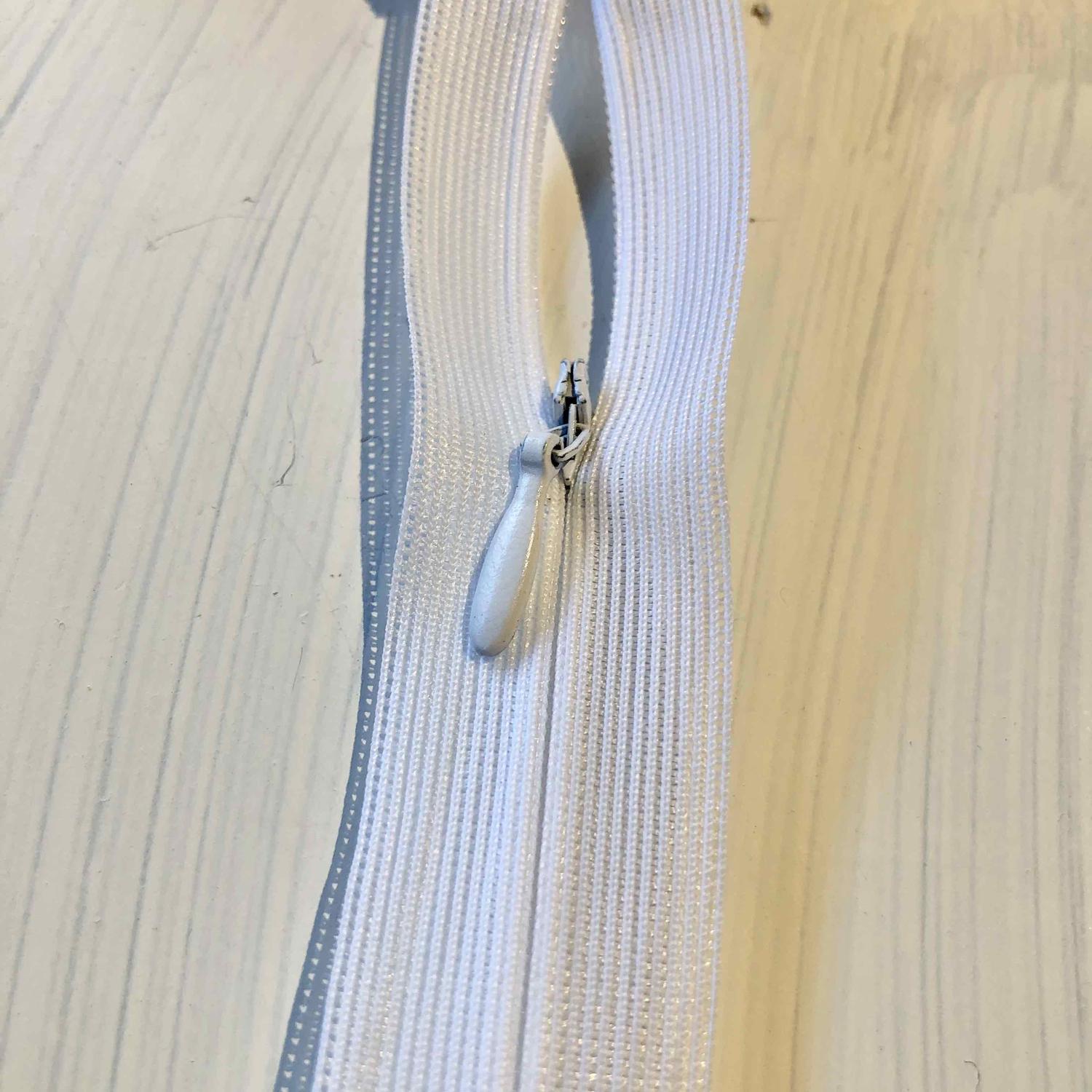 Zippers / Invisible