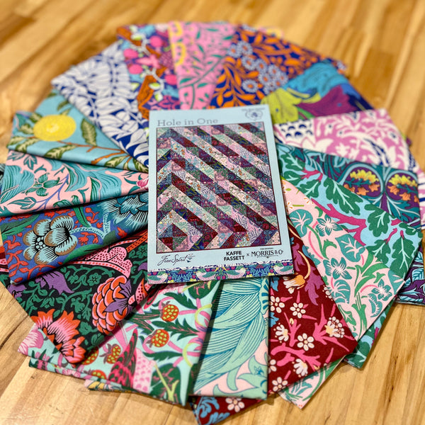 Hole in One - Kaffe Fassett x Morris Quilt Kit