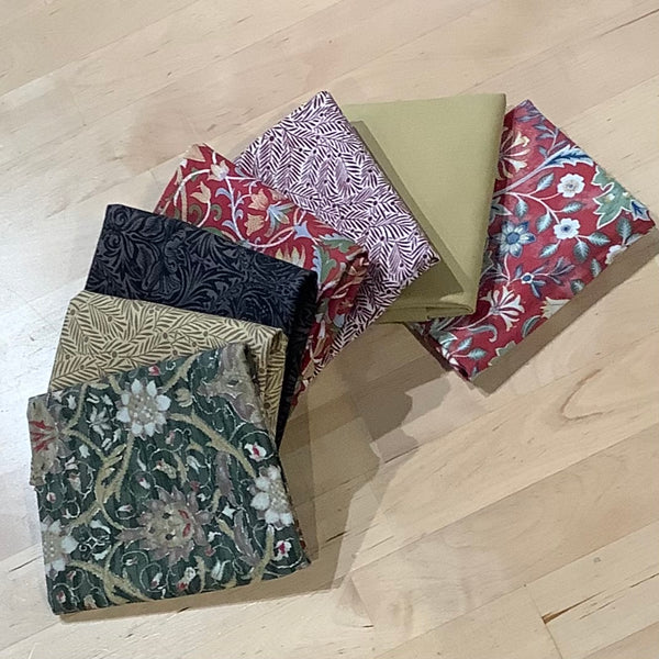 Fat Quarter Bundle - The Oxford Holiday Collection