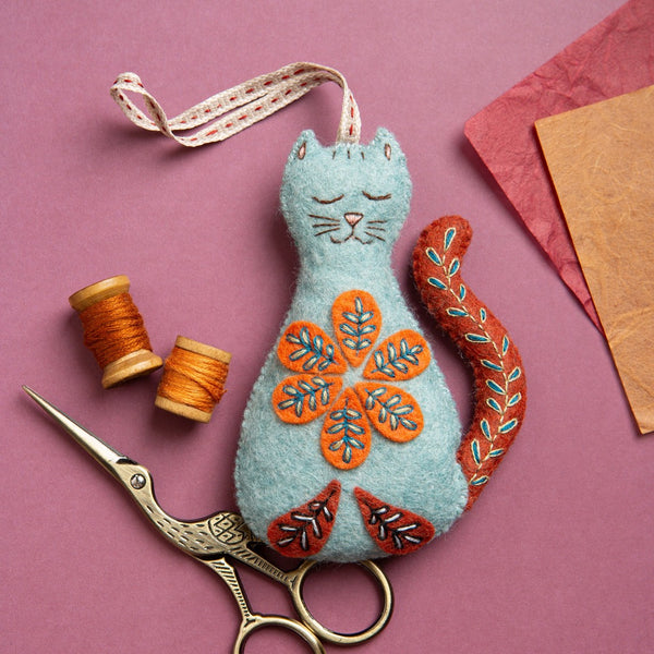 Folk Cat Embroidery Felt Craft Kit
