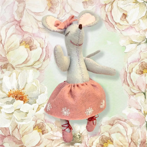 Little Mouse Ballet Dancer Embroidery Felt Craft Kit