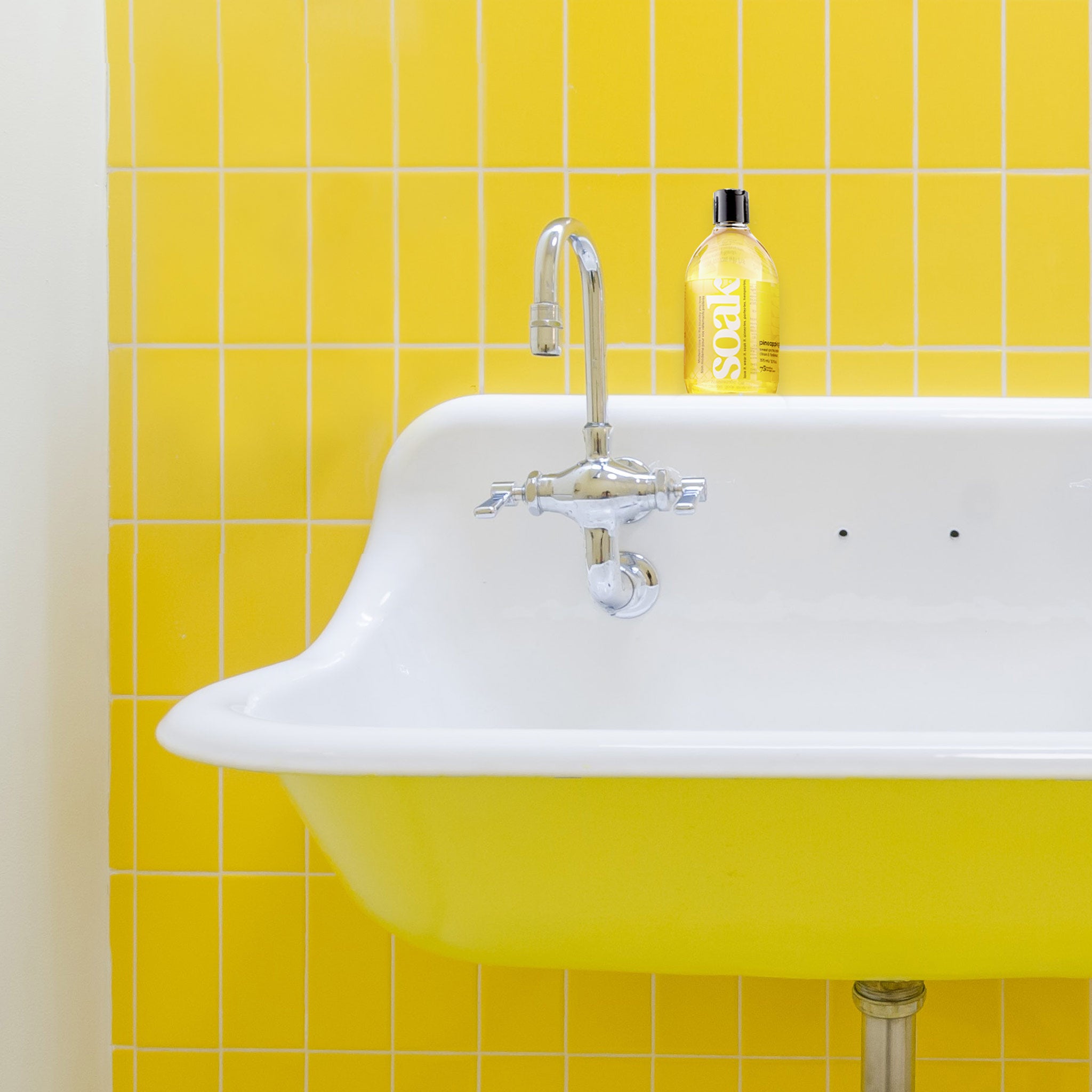 Soak Laundry Soap - Pineapple Grove 375ml