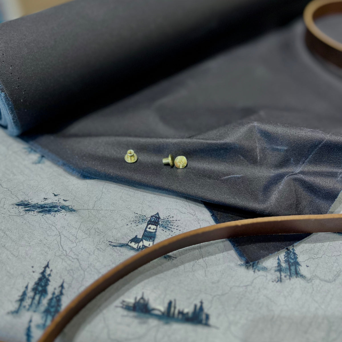 Wax and Leather Tote - Leather Workshop